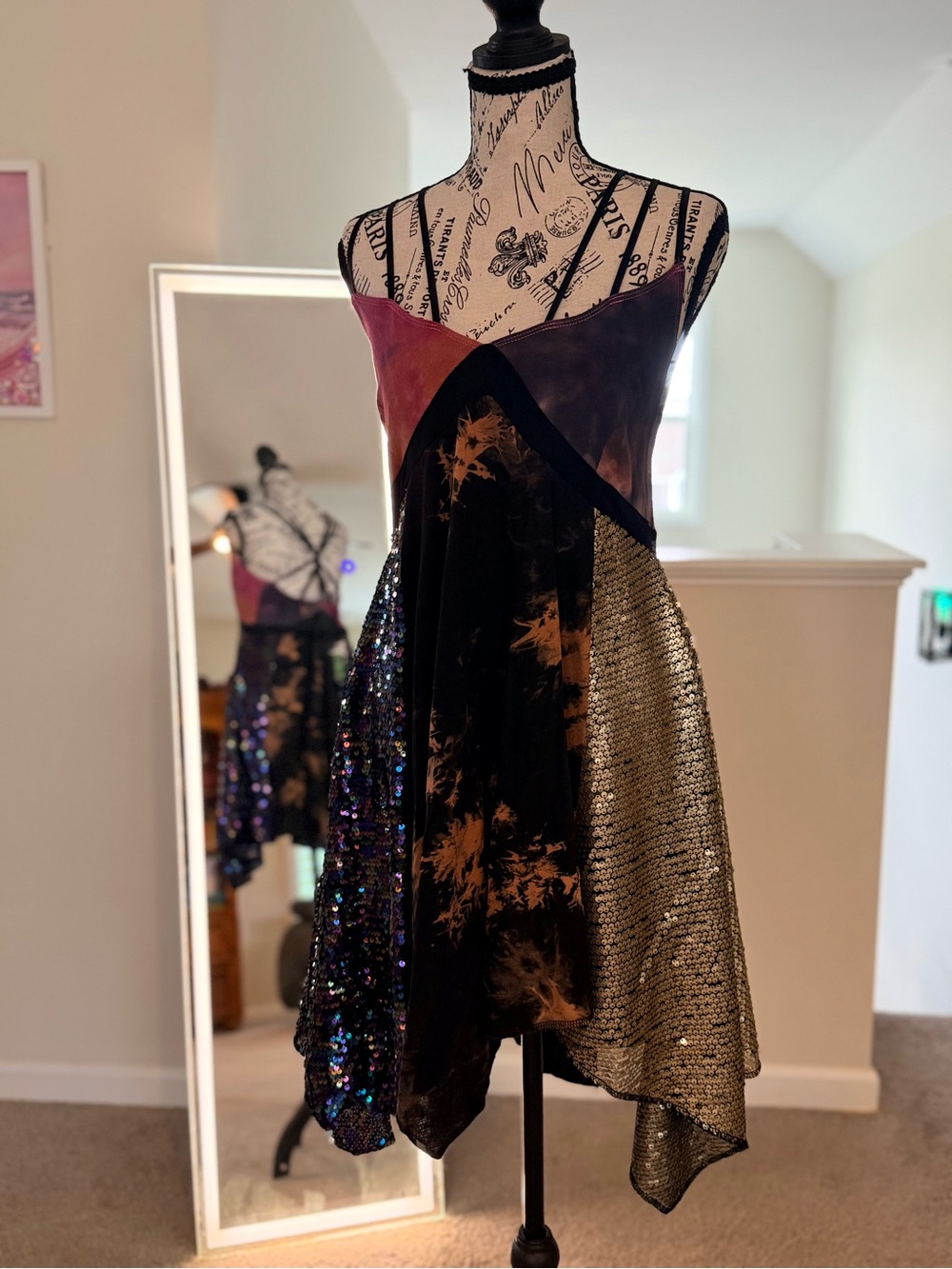 NWT CLUB EXX by Dolls Kill CLEAR CURIOSITY HANDKERCHIEF
DRESS - XXL - Picture 4 of 14